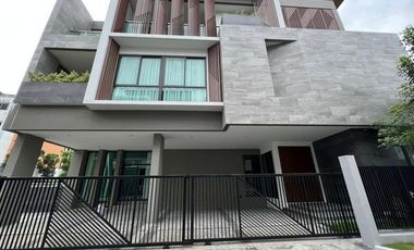 For sale and for rent 5 bedrooms house in Suan Luang, Bangkok