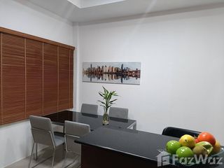 出售 2 卧室 联排别墅 在 塔朗, 普吉