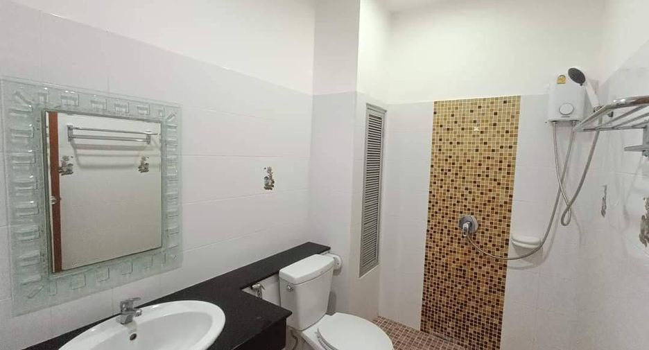 Casa adosada en venta de 2 habitaciones en Thalang, Phuket