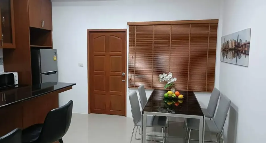 Casa adosada en venta de 2 habitaciones en Thalang, Phuket