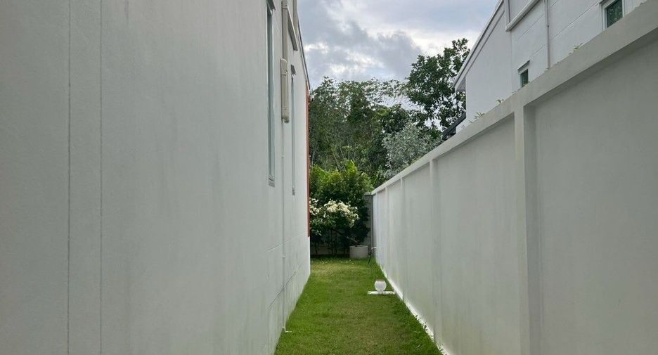 For rent 2 bedrooms townhouse in Thalang, Phuket