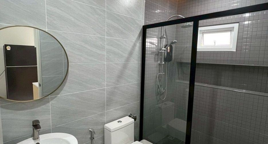 For rent 2 bedrooms townhouse in Thalang, Phuket