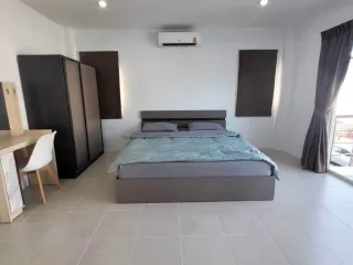For rent 3 bedrooms townhouse in Mueang Phuket, Phuket