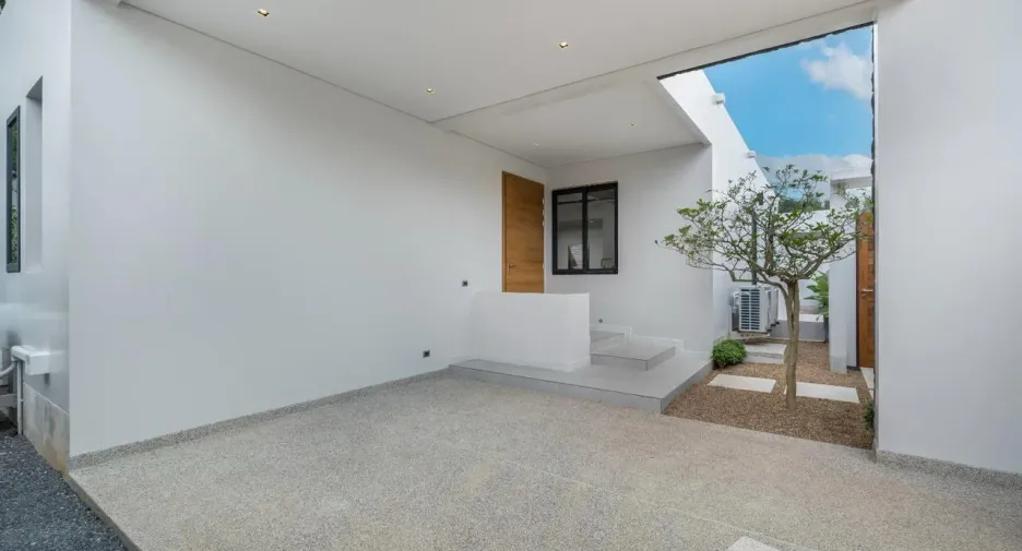 For rent 3 bedrooms villa in Thalang, Phuket