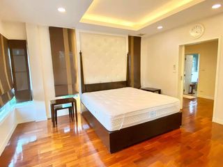 For sale 4 bedrooms house in Khan Na Yao, Bangkok