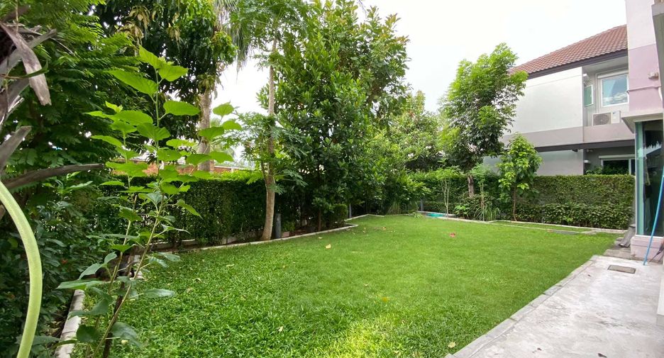 For sale 4 bedrooms house in Khan Na Yao, Bangkok