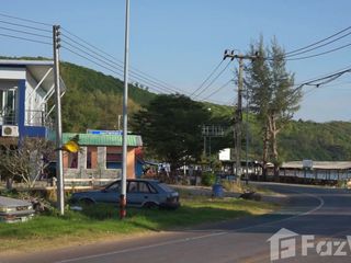Продажа Участок в Tha Mai, Чантхабури