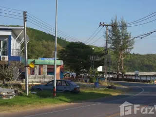 Продажа Участок в Tha Mai, Чантхабури