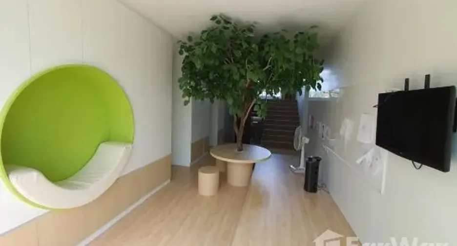 For sale and for rent 4 bedrooms house in Bang Kapi, Bangkok