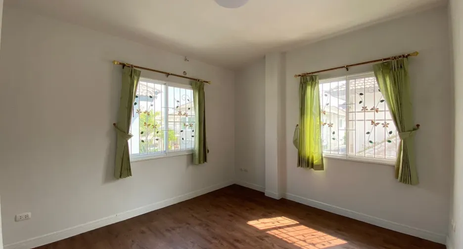 Casa en venta y en alquiler de 3 habitaciones en Mueang Samut Sakhon, Samut Sakhon