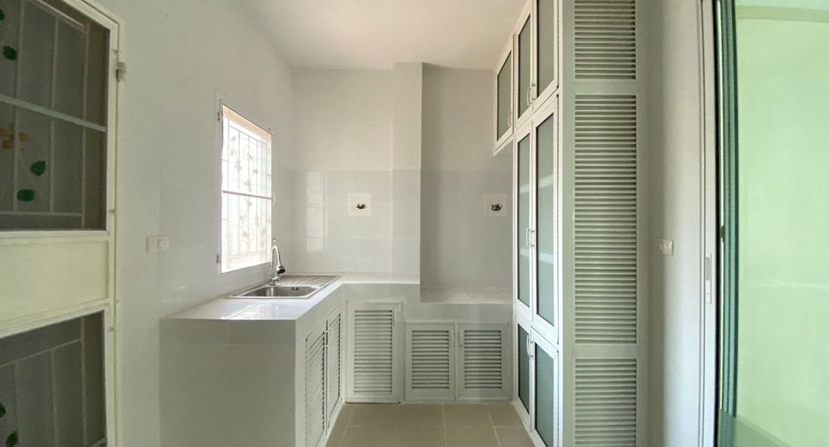 Casa en venta y en alquiler de 3 habitaciones en Mueang Samut Sakhon, Samut Sakhon