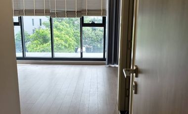 For sale 2 bedrooms condo in Huai Khwang, Bangkok