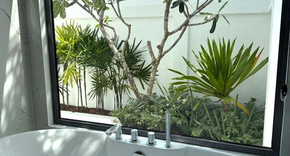 For sale 3 bedrooms villa in Mueang Phuket, Phuket
