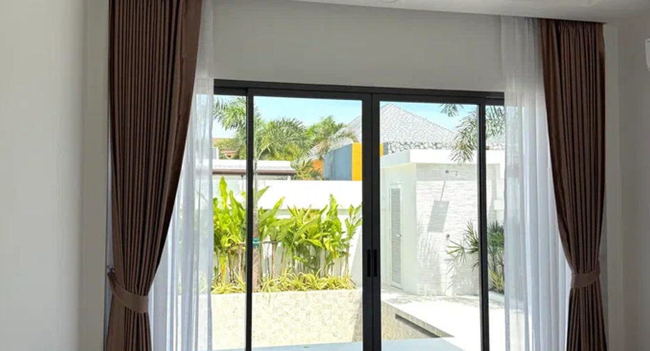For sale 3 bedrooms villa in Mueang Phuket, Phuket