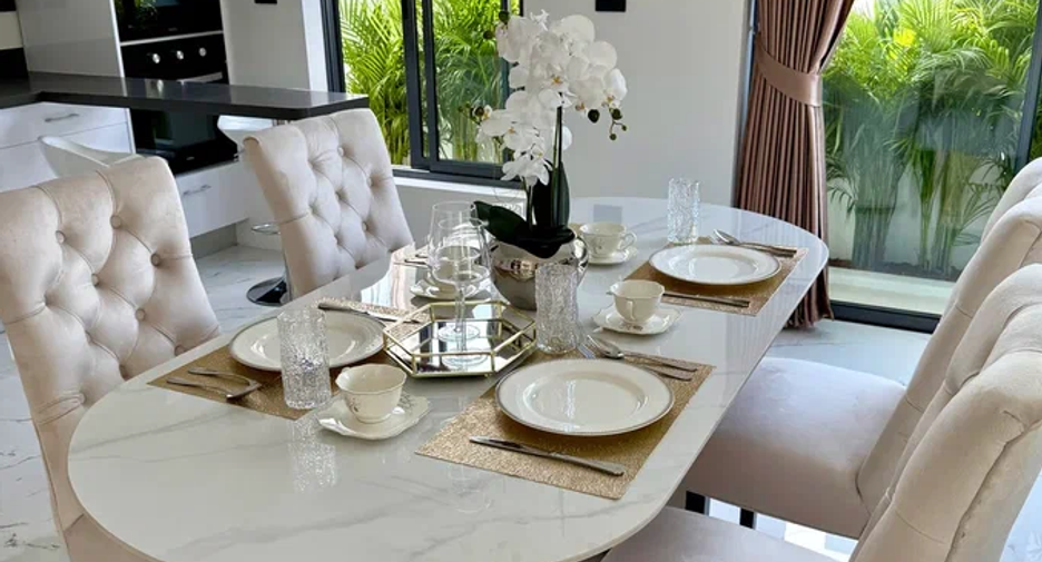 For sale 3 bedrooms villa in Mueang Phuket, Phuket