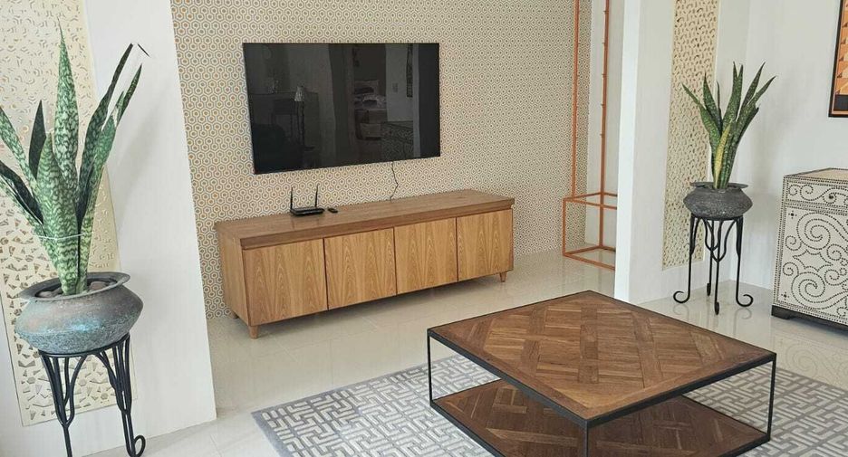 For sale 2 bedrooms villa in Mueang Phuket, Phuket