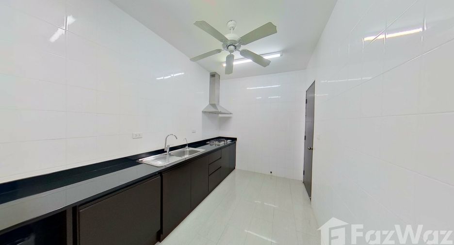 For rent 5 bedrooms villa in Mueang Phuket, Phuket