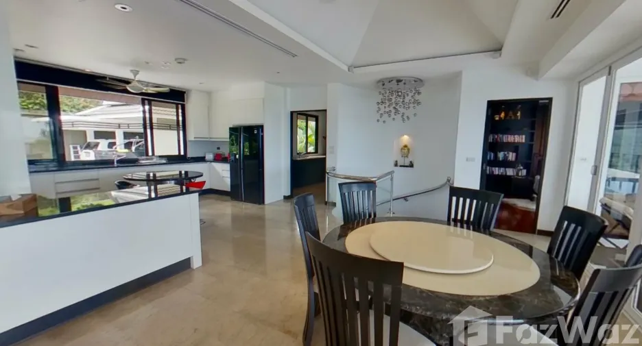 For rent 5 bedrooms villa in Mueang Phuket, Phuket