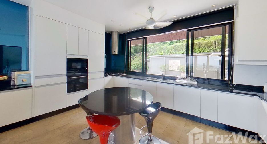 For rent 5 bedrooms villa in Mueang Phuket, Phuket