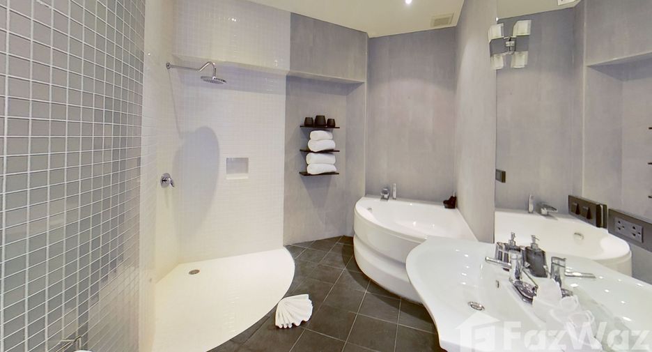 For rent 5 bedrooms villa in Mueang Phuket, Phuket