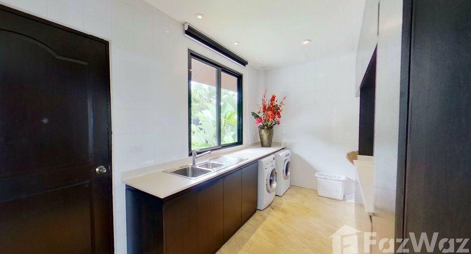 For rent 5 bedrooms villa in Mueang Phuket, Phuket