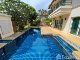 Villa zur Miete mit 5 Zimmer in Mueang Phuket, Phuket