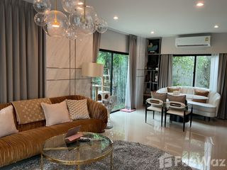Casa en venta y en alquiler de 3 habitaciones en Prawet, Bangkok