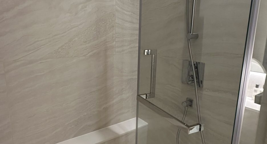 Продажа 1 кровать кондо в Кхлонг Тоеи, Бангкок