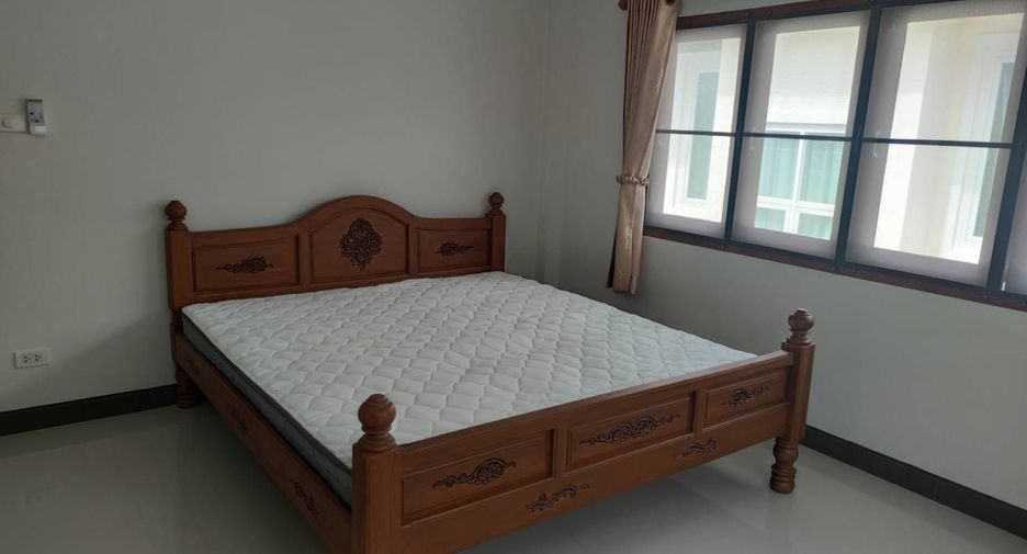 For rent 3 bedrooms house in Mueang Chiang Rai, Chiang Rai