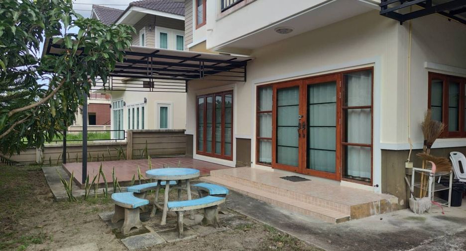 For rent 3 bedrooms house in Mueang Chiang Rai, Chiang Rai