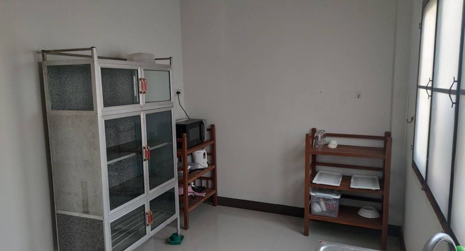 For rent 3 bedrooms house in Mueang Chiang Rai, Chiang Rai
