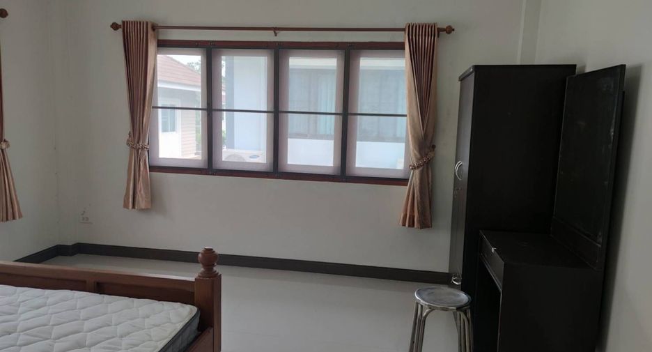 For rent 3 bedrooms house in Mueang Chiang Rai, Chiang Rai