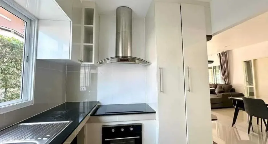 À vendre et à louer 4 chambres maison à Mueang Phuket, Phuket