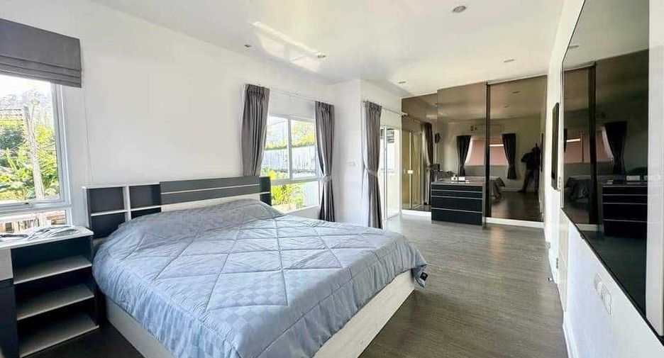 À vendre et à louer 4 chambres maison à Mueang Phuket, Phuket