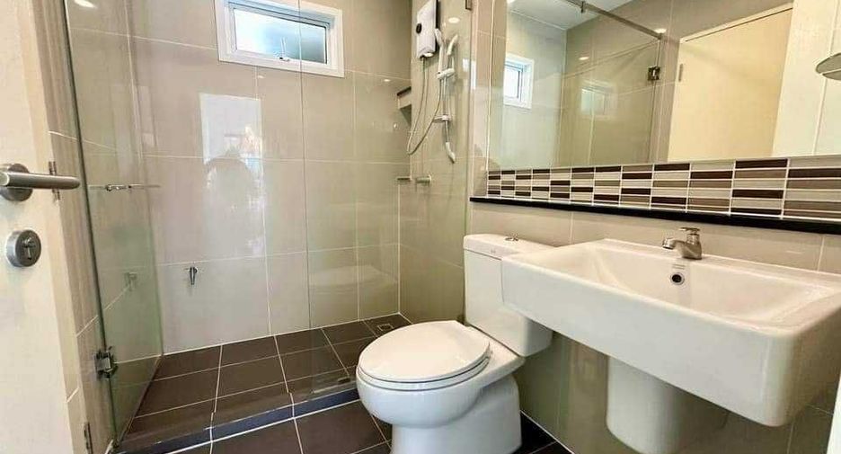 À vendre et à louer 4 chambres maison à Mueang Phuket, Phuket