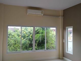 Casa en alquiler de 3 habitaciones en Mueang Rayong, Rayong