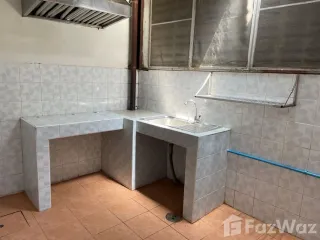 Аренда 3 спальни таунхаус в Mueang Nonthaburi, Нонтабури