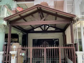 Аренда 3 спальни таунхаус в Mueang Nonthaburi, Нонтабури