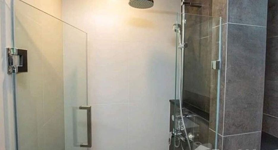 For sale 1 bed condo in Bang Phlat, Bangkok