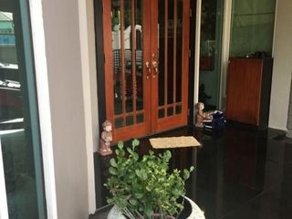 出售 和 出租 4 卧室 独立屋 在 Mueang Pathum Thani, Pathum Thani