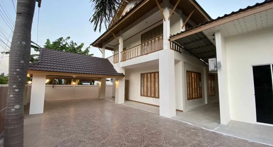 Casa en alquiler de 4 habitaciones en Mueang Phuket, Phuket