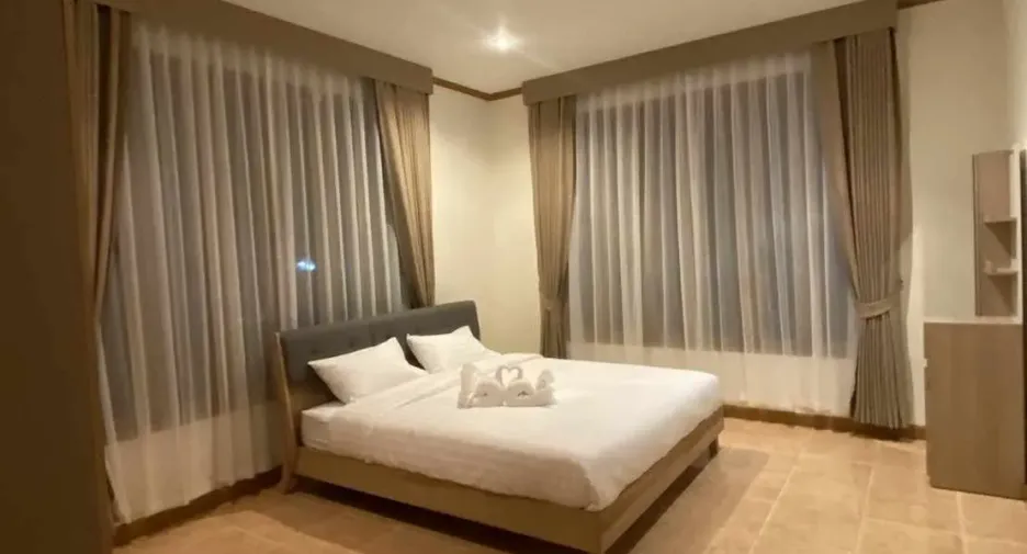 Casa en alquiler de 4 habitaciones en Mueang Phuket, Phuket