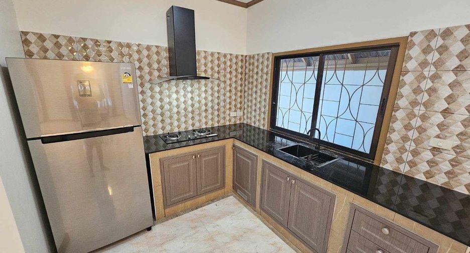 Casa en alquiler de 4 habitaciones en Mueang Phuket, Phuket
