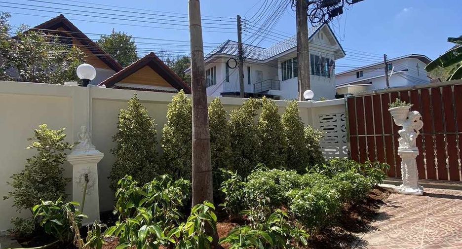Casa en alquiler de 4 habitaciones en Mueang Phuket, Phuket