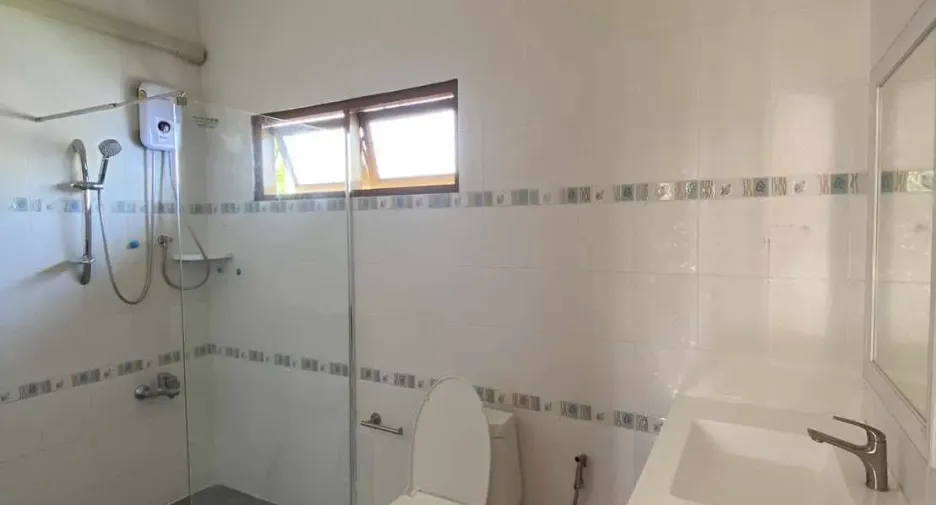 Casa en alquiler de 4 habitaciones en Mueang Phuket, Phuket