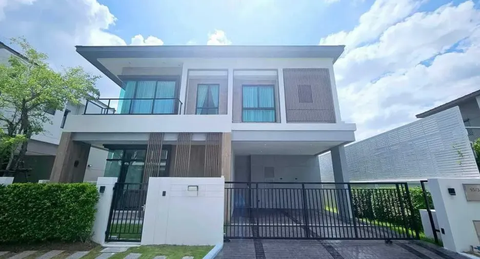For sale and for rent 4 bedrooms house in Bang Phli, Samut Prakan