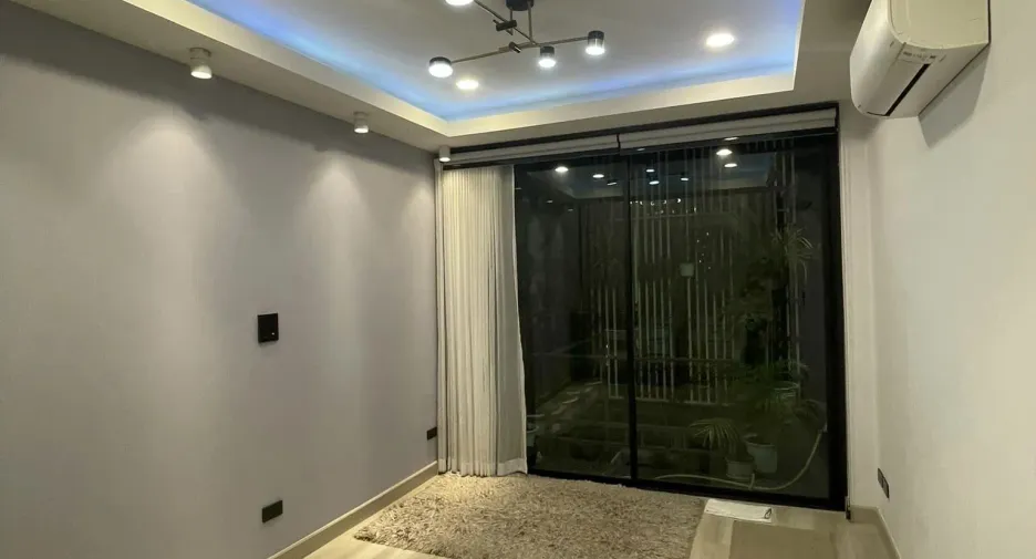 For sale and for rent 3 bedrooms townhouse in Bang Kapi, Bangkok