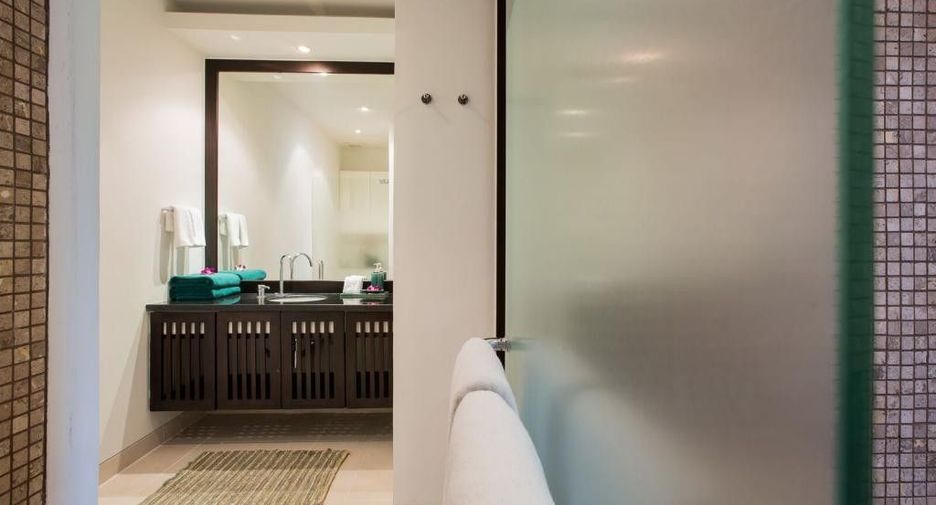 For rent 2 bedrooms condo in Mueang Phuket, Phuket