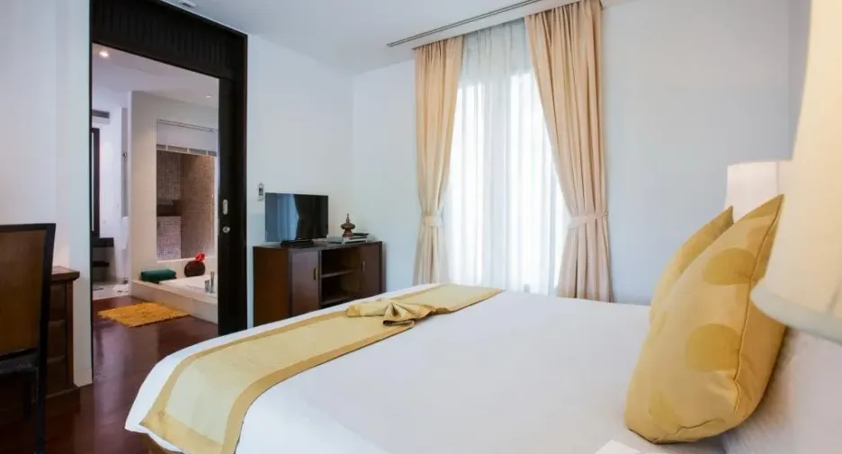 For rent 2 bedrooms condo in Mueang Phuket, Phuket