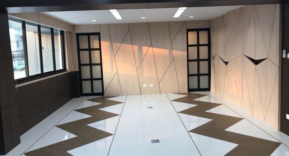 Oficina en venta de 11 habitaciones en Suan Luang, Bangkok